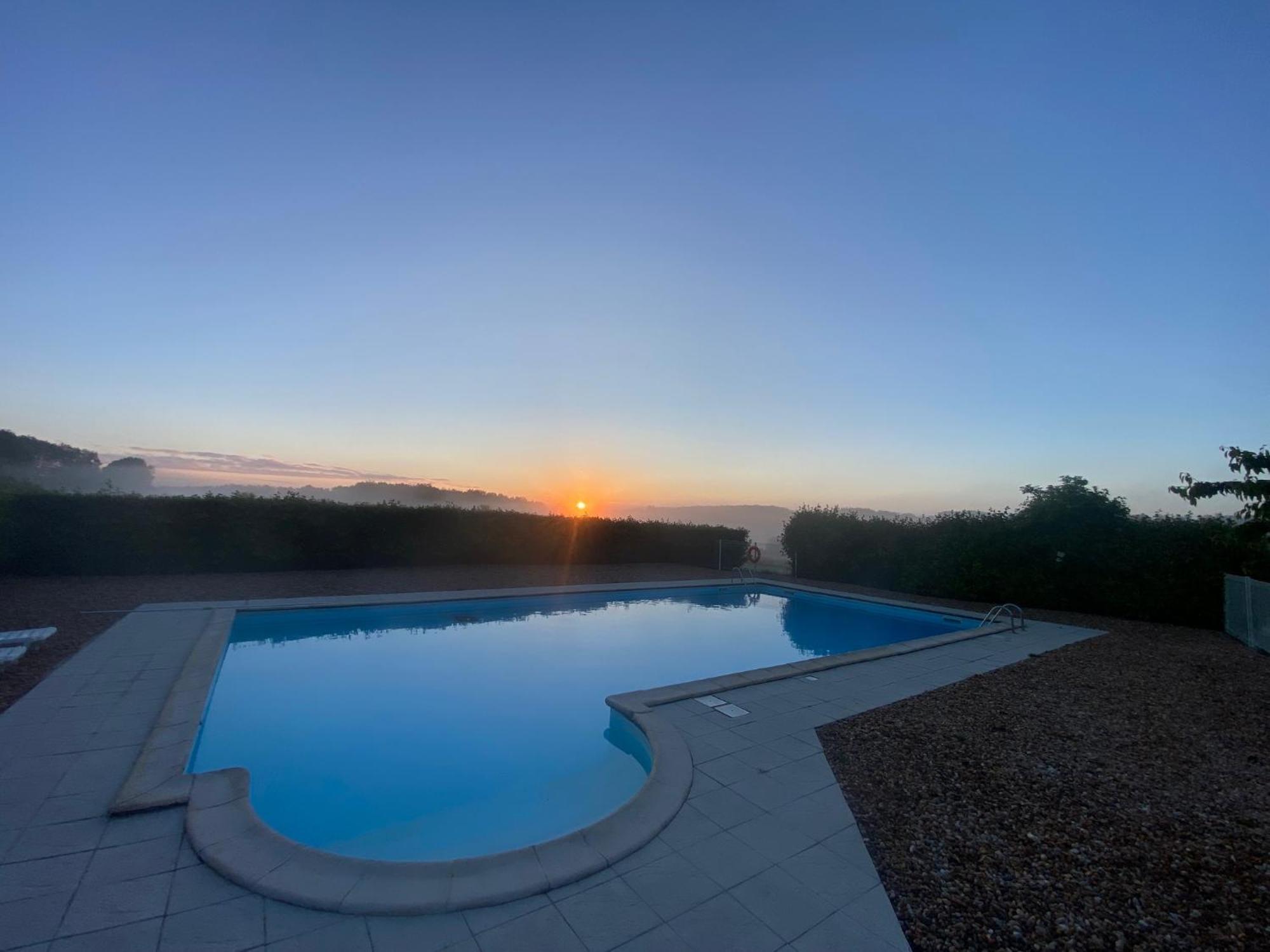 Le Lieu Hotel Saint-Jory-de-Chaleix Buitenkant foto